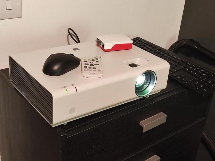 Sony VPL-EX235 Projector