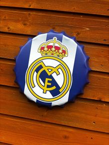 Real Madrid metal wall bottle cap