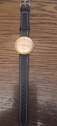 Timex Vintage Automatic Mens Gold Tone Date Wristwatch