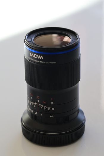 Laowa 65 mm f/2.8 2X Ultra Macro - Canon RF