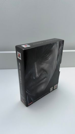 Metal Gear Solid 4: Guns of the Patriots - PS3 Japanese Limited Edition (with Bonus Disc)