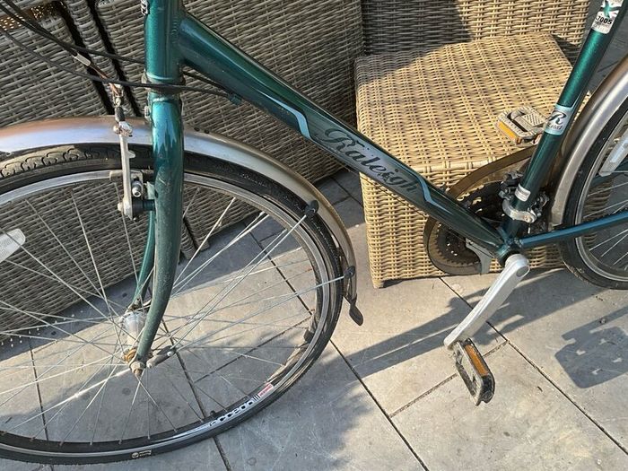 Mens Raleigh Metro Bicycle