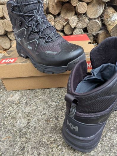 Helly Hansen Cascade mens waterproof mid boots
