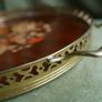 Vintage Beautiful Italian round Sorrento serving tray with burl wood inlay in a brass frame for serving trolleys/tea carts. Image 5