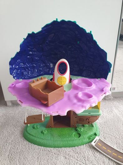 Daniel Tiger's Neighborhood Imagination Treehouse