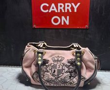 Juicy Couture Handbag, Vintage Juicy Couture Bag Y2K Bag Vintage Bag Pink Velvet