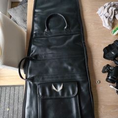 Dean Large Metalman Electric Bass Guitar Gigbag Black ...