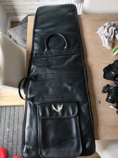 Dean Large Metalman Electric Bass Guitar Gigbag Black ...