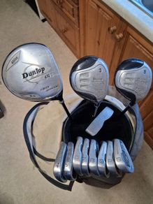 Golf Clubs. Complete Set Of Mens Right Handed Golf Clubs. Collect In Dublin Or Receive Via Post.