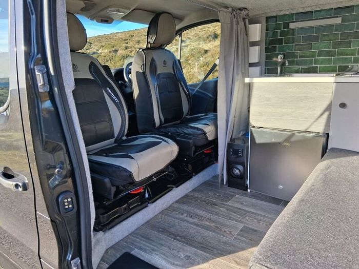 Campervan Opel Vivaro 2016