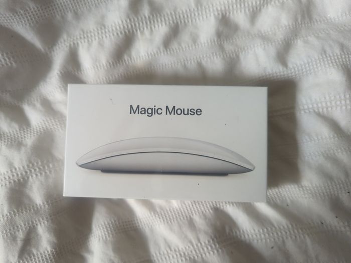 Apple Magic Mouse 2 - BRAND NEW