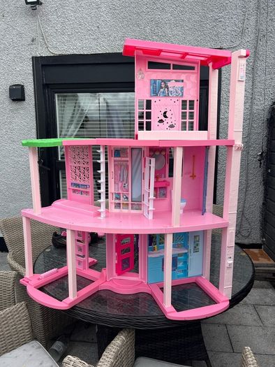 barbie dream house
