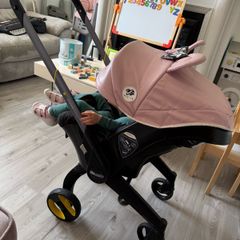 Doona+ with ISOFIX base and extras