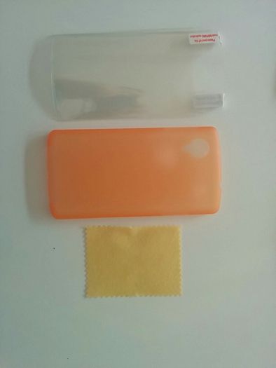 Nexus 5 case and screen protector