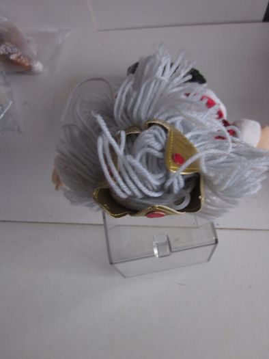Fiesta Crafts  Tellatale King and Queen Hand Puppets