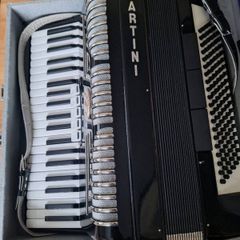 Martini120 Bass Piano Accordian