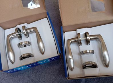 Sonnato chrome door handles