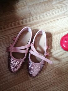 Girls sandals