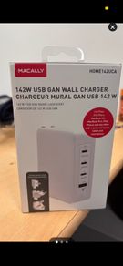 142Watts USB/USBC Wall charger with adapters
