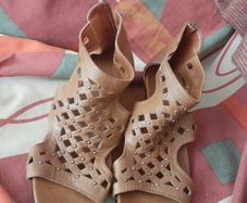 sandals size 39 /6