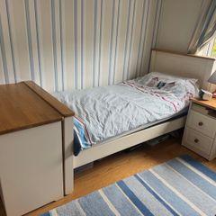 Single bed, desk and locker