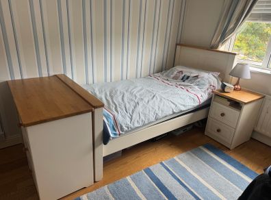 Single bed, desk and locker