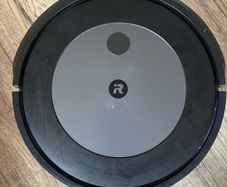 Roomba J7 Robot Vacuum cleaner
