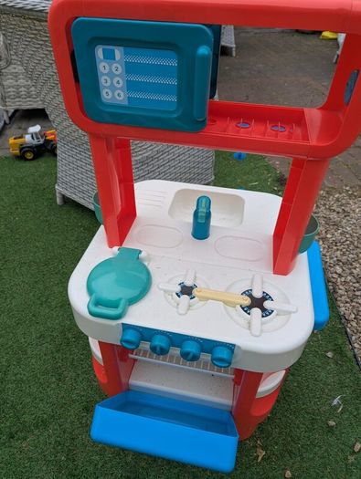 child's play kitchen