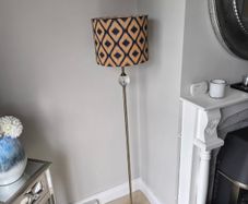 Floor lamp