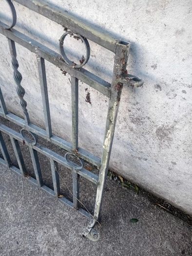 2 garden gates