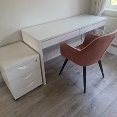office desk with chair