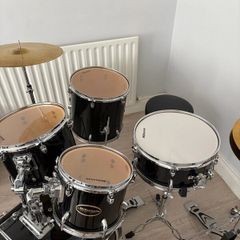Acoustic Drum kit