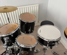 Acoustic Drum kit