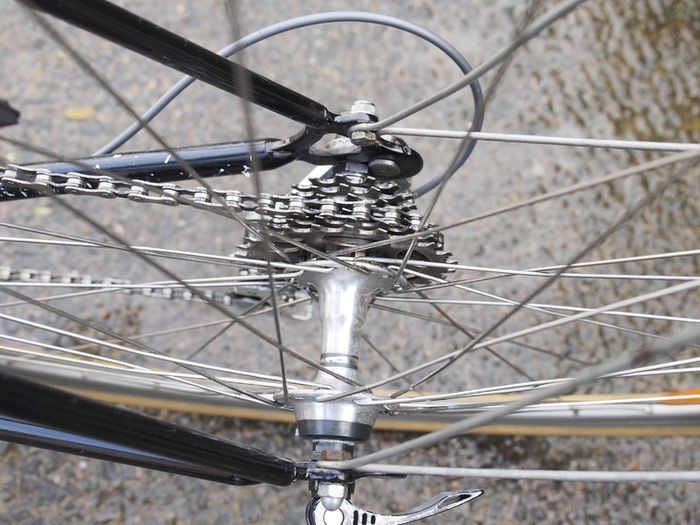 PRICE REDUCTION-Vintage 1980s Raleigh Weekender 15 speeds Ladies Racinng