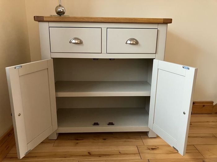 Cabinet / Hall Table / Sideboard