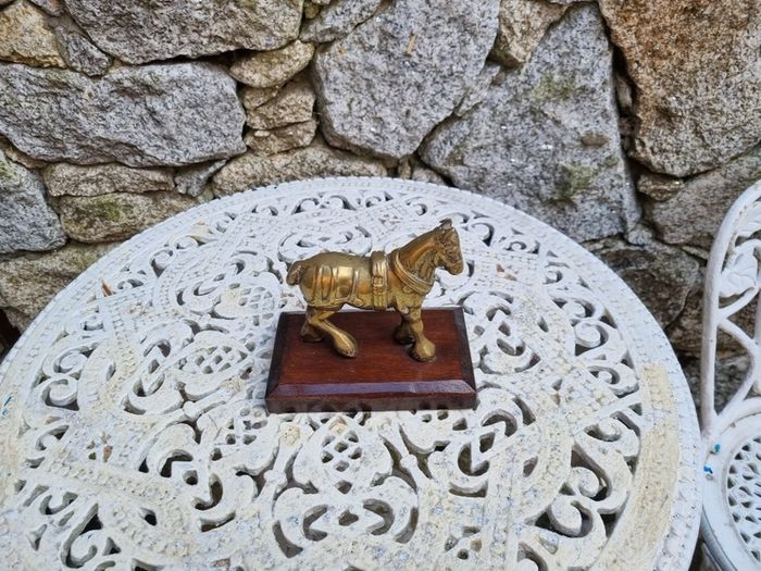 brass horse