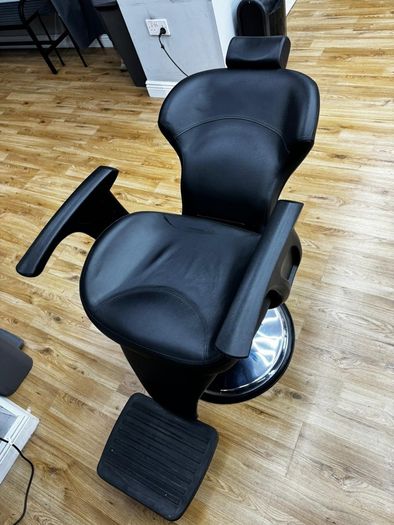 Barber/Hairdresser Chairs - Set of 3