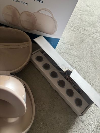 Eufy Breast pump (s1 pro) with charging case & heating technology