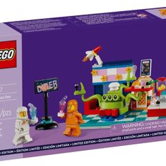 Lego 40687 Alien Space Diner Limited edition
