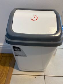 rubbish bin