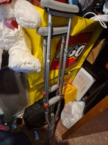Adjustable crutches