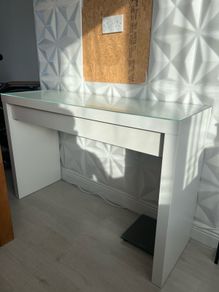 IKEA MALM Dressing Table