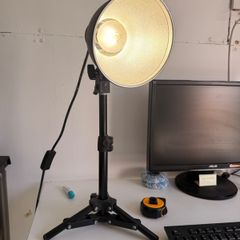 2 free standing lights