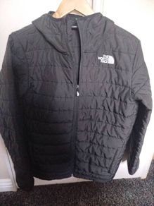 Black North Face jacket ( Boy XXL)