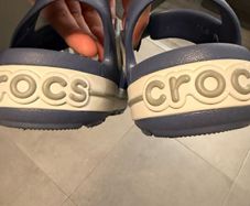 crocs