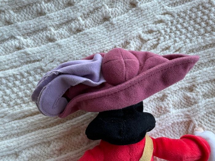 Disney Junior Jake & The Neverland Pirates Captain Hook Plush Soft Posh Paws Used Please look at the pictures