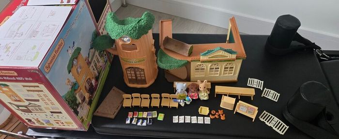 sylvanian families country tree school