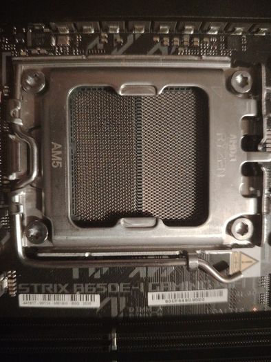 ROG Strix B650E-I Gaming WiFi AM5 Motherboard