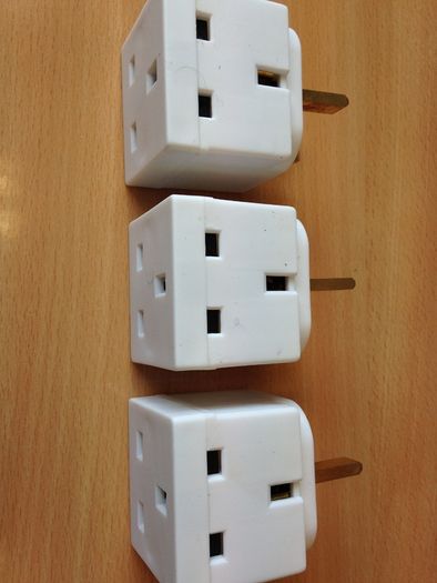 Socket Adapters 2 Plug