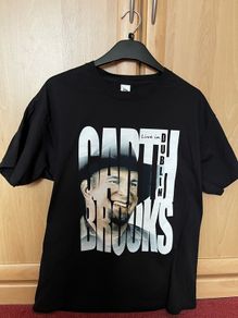 Garth Brooks T-shirt (Large) - as new